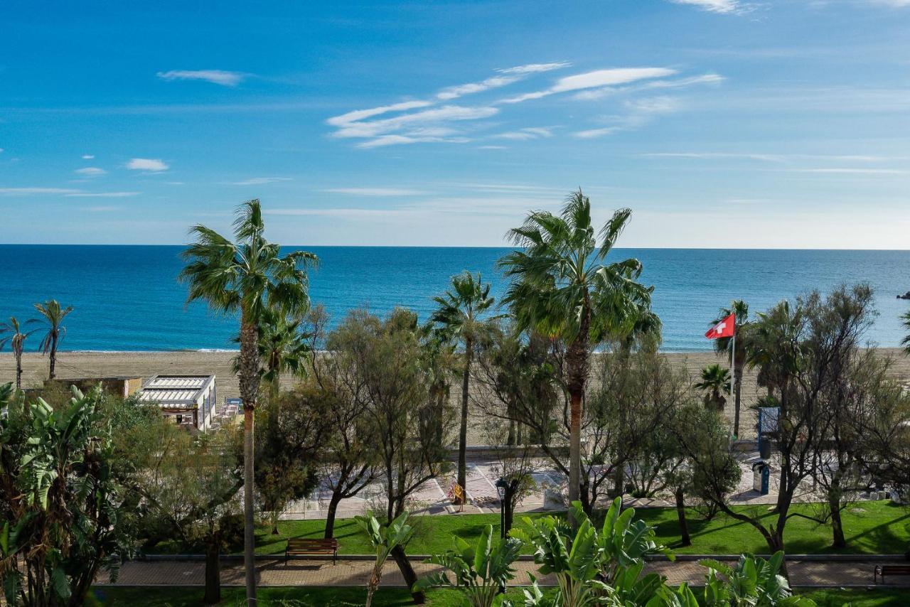 Vacation Marbella I Top 1 Puerto Banus Sea Front Rental, Renovated Eksteriør billede