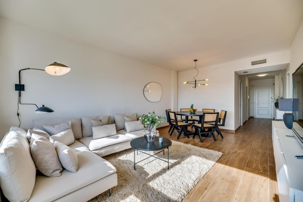 Vacation Marbella I Top 1 Puerto Banus Sea Front Rental, Renovated Eksteriør billede