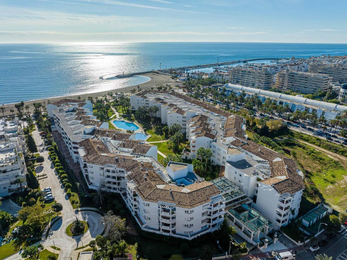 Vacation Marbella I Top 1 Puerto Banus Sea Front Rental, Renovated Eksteriør billede